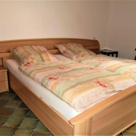 Apartment 142